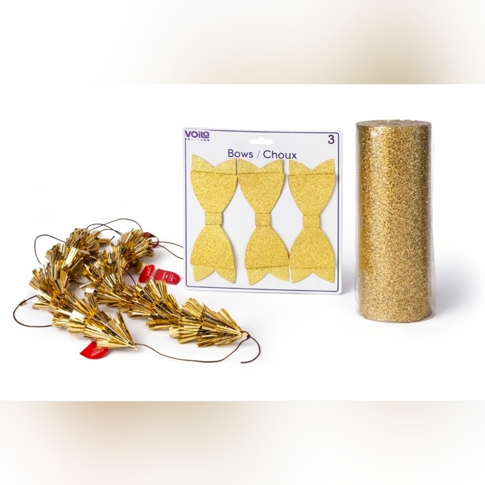 Gold Holiday Decoration Set